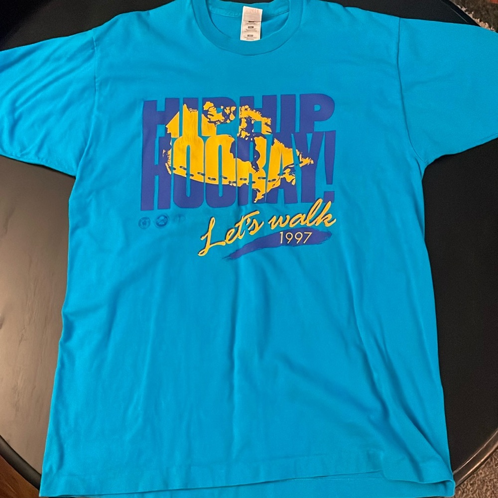 Vintage single stitch hip hip hooray let’s walk 1997 t shirt size XL